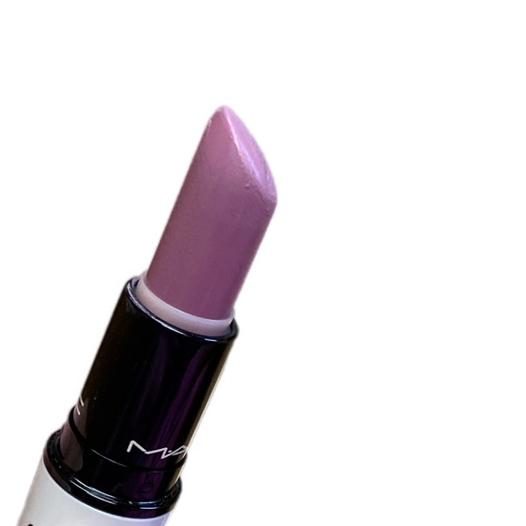 MAC cosmetics Blooming Lovely Limited edition lipstick - Picture 8 of 10